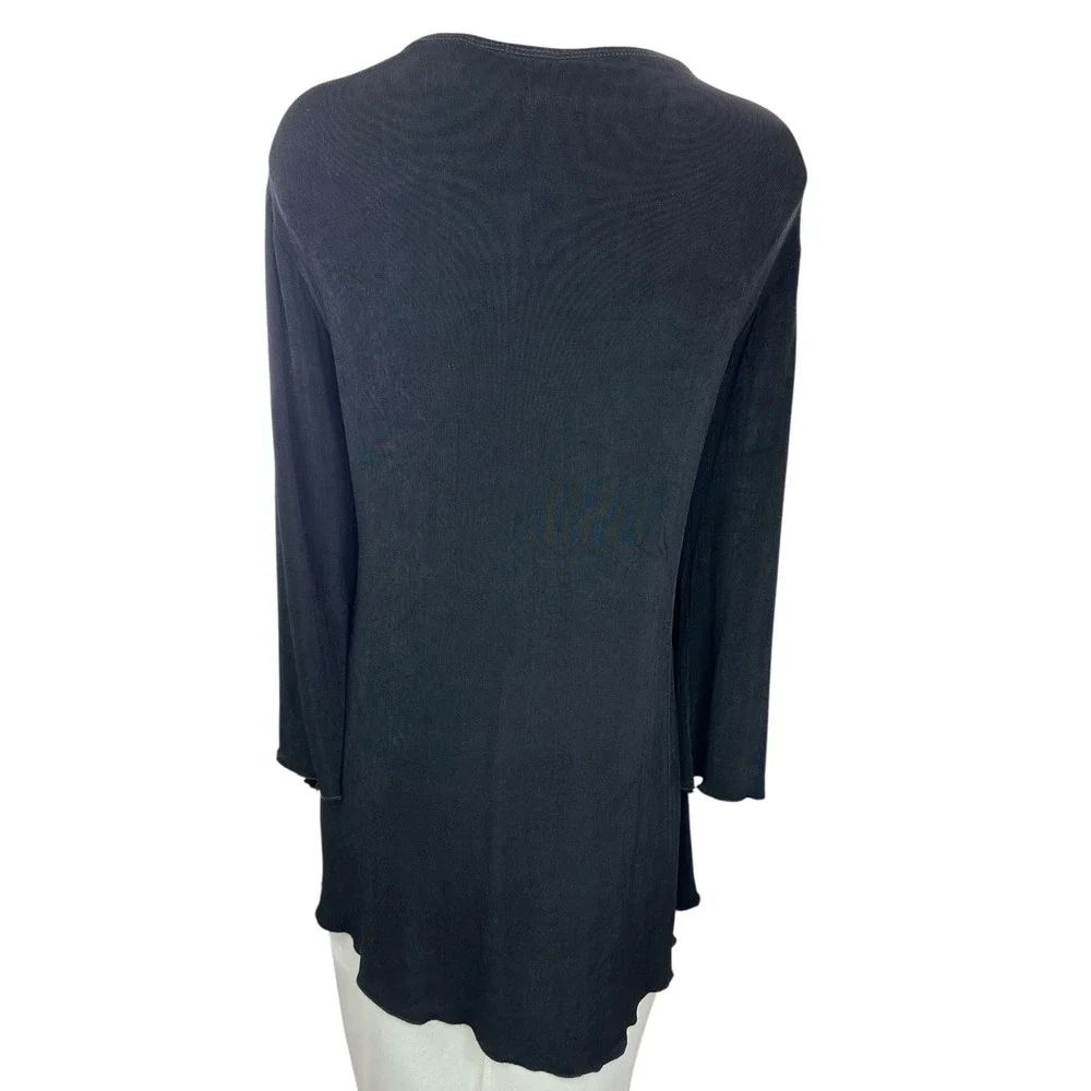 by Chico's Black Pullover Top Sz 1/Medium Asymmetric Hem & Sleeves Rayon/Spandex - Picture 4 of 8